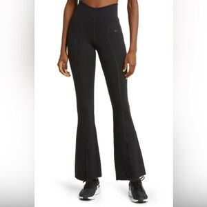 Nike Dri-FIT Flare Leggings front zip opening, M
